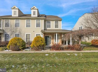 204 Springmont Dr, Wyomissing, PA 19610