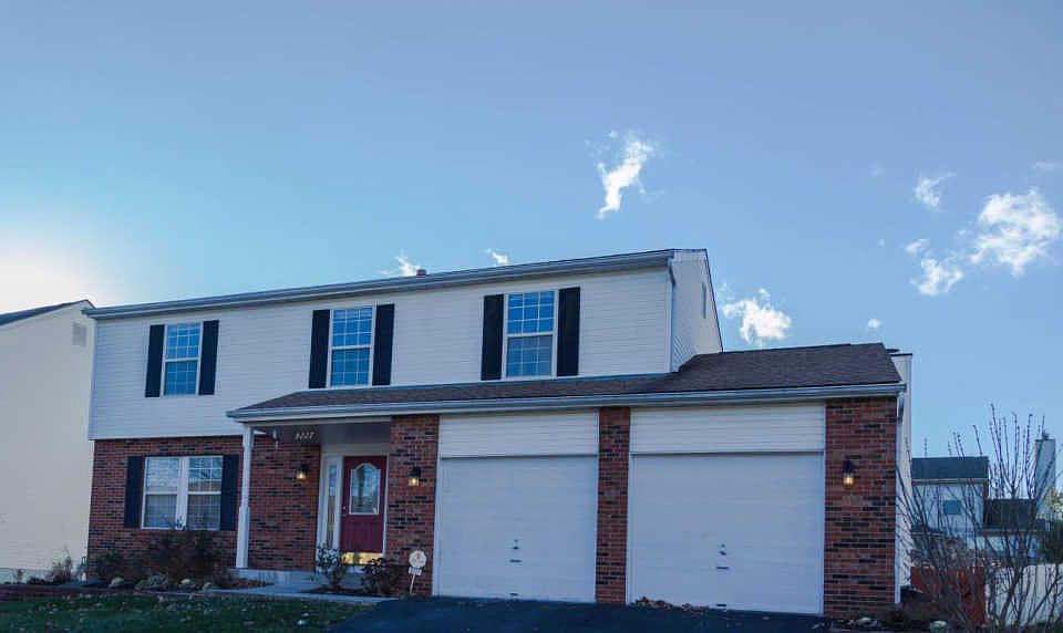 1st image of 3227 Oakland Hills Dr