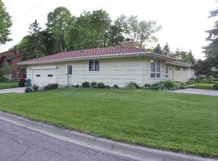 1930 Summer St, Falcon Heights, MN 55113