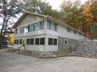 7065 Overlook Trl, Atlanta, MI 49709