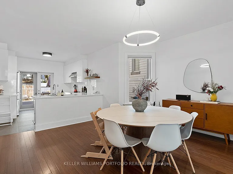 28 Tiverton Ave — Photo 10