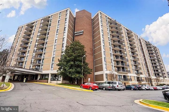 6800 Fleetwood Rd #208 — Photo 36