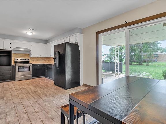 5th image of 4304 Suntane Cir