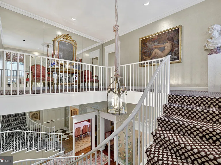 2310 Kalorama Rd NW — Photo 12