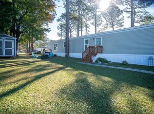 210 Redwood Dr, Newport, NC 28570