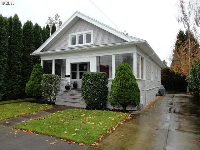 133 SE 84th Ave photo 1