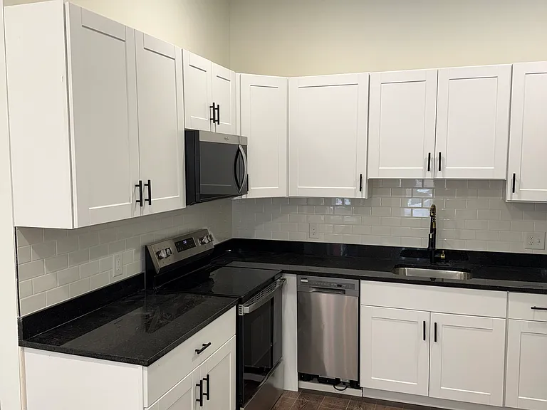 2028 Druid Hill Ave — Photo 27