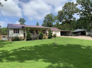 799 Twin View Cir, Selmer, TN 38375