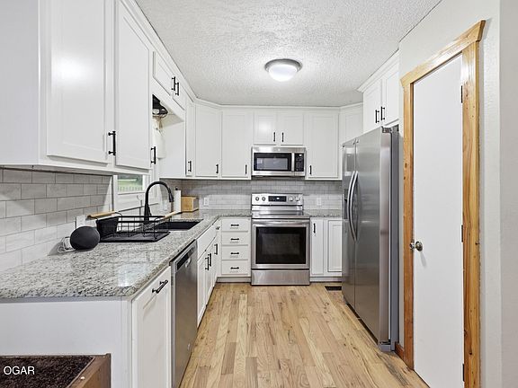2nd image of 201 N Bobbie Smith St
