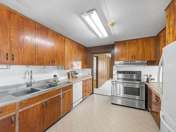 4th image of 347 Nohea St