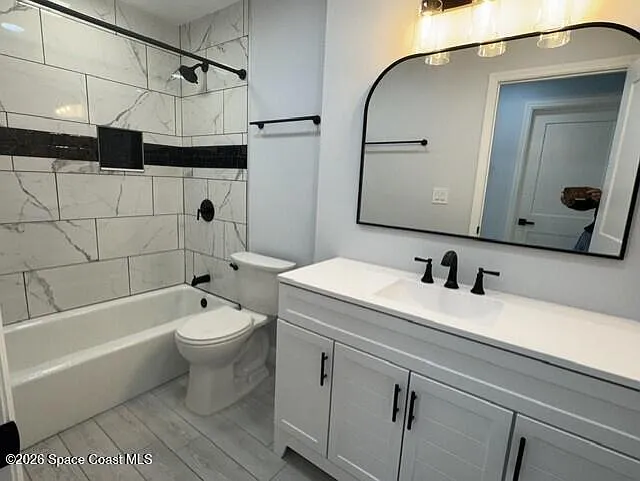 2137 Canterbury Ln — Photo 24