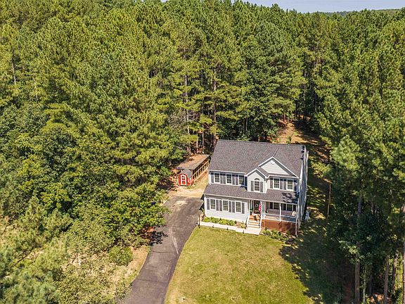 2nd image of 211 Red Cedar Rd