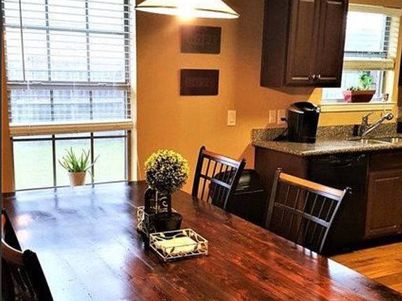 5th image of 5378 Dalton Cir