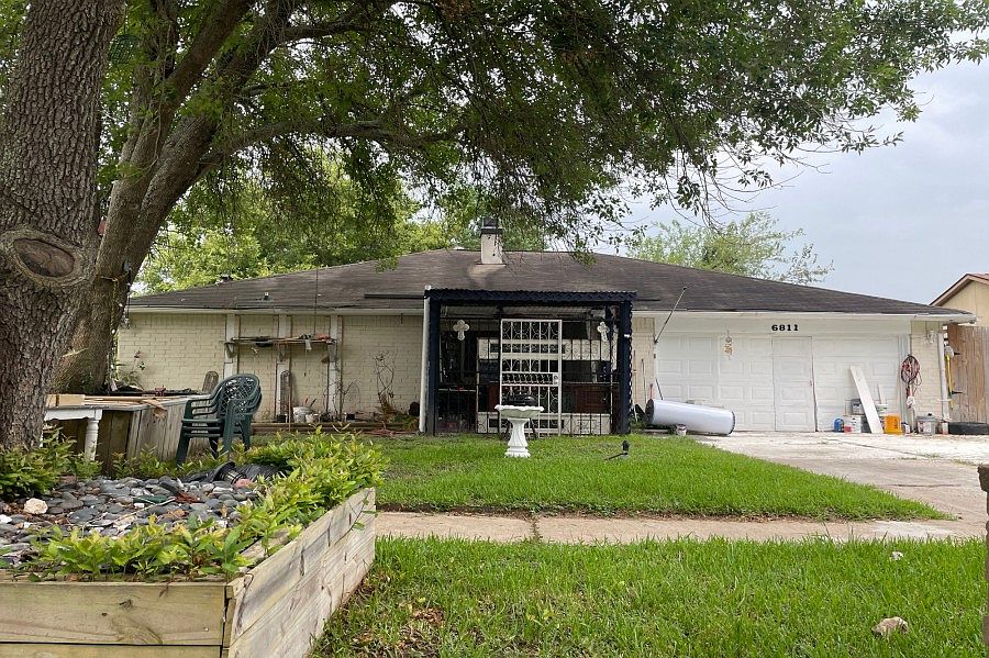 1st image of 6811 Laughlin Dr