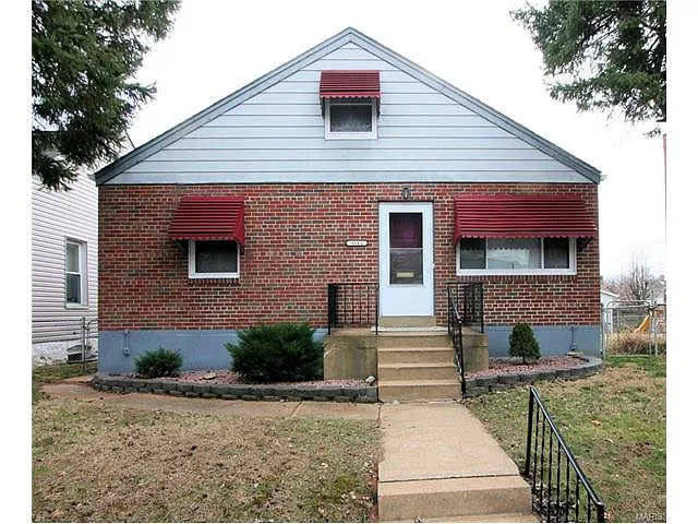 4942 Quincy St photo 1