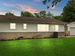 1700 Woodview Dr, Garrett, IN 46738