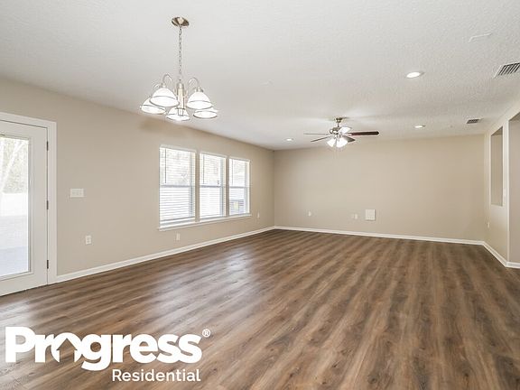 5th image of 11377 Justin Oaks Dr N