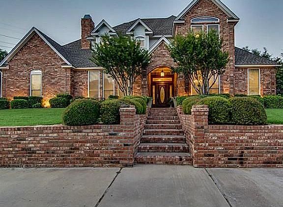 2nd image of 6253 Meadow Lakes Dr