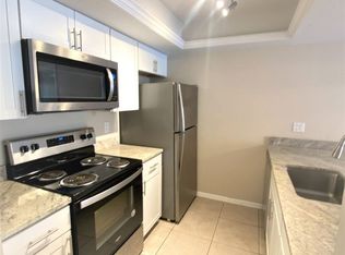 1452 Wildwood Lakes Blvd APT A103, Naples, FL 34104