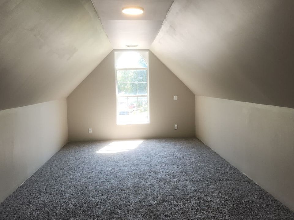 1st image of 3248 Clapham Rd