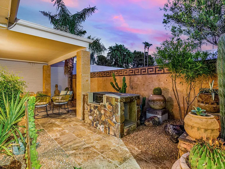 8779 E Via De Encanto — Photo 31