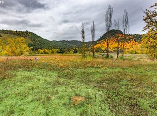 36969 Row River Rd, Cottage Grove, OR 97424