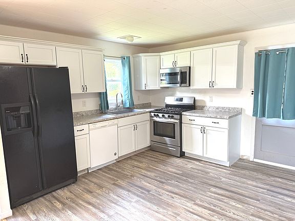 5th image of 213 Butte Ln