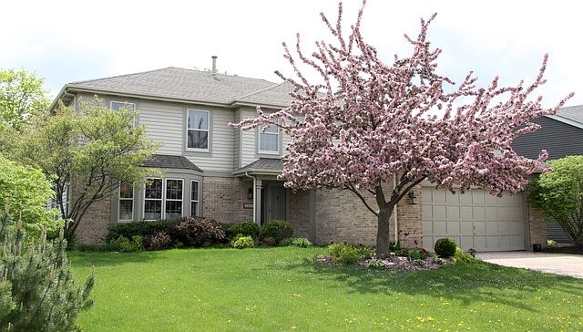 1st image of 1567 W Edgewater Ln