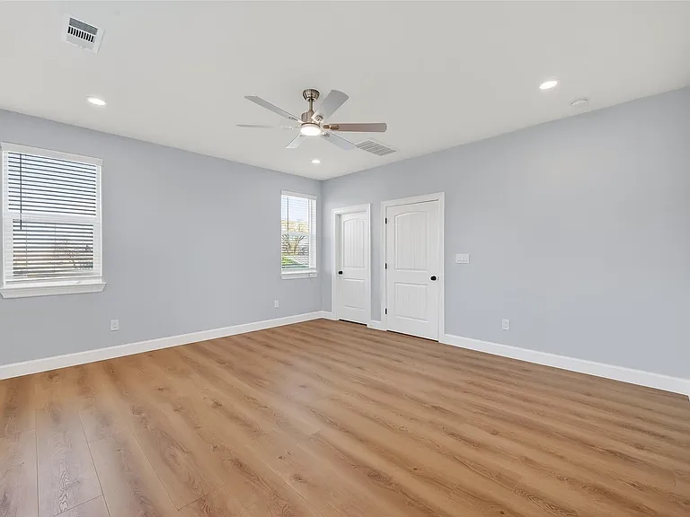 3344 Sanders St — Photo 39