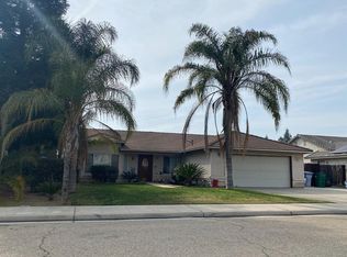 2621 Sierra View St, Selma, CA 93662