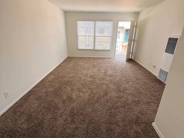 1745 E Appleton St APT 10, Long Beach, CA 90802