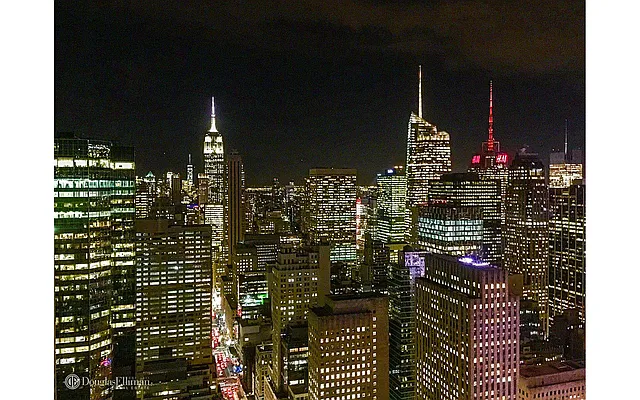 Rented by Douglas Elliman | media 33