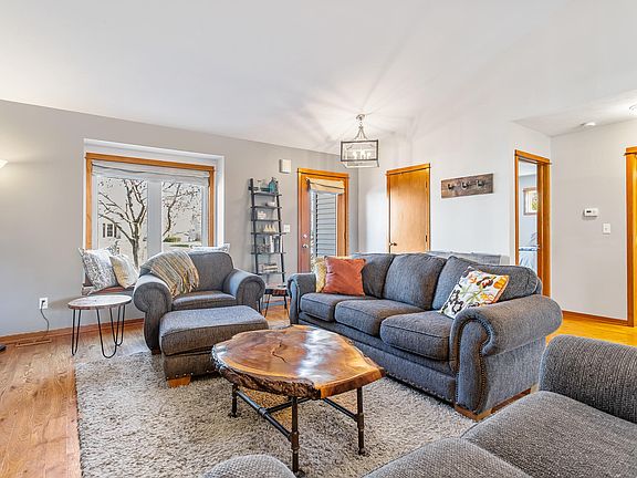 3rd image of 1635 Claystone Ct