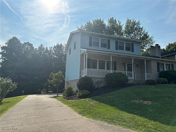 3rd image of 112 Beckett Ct
