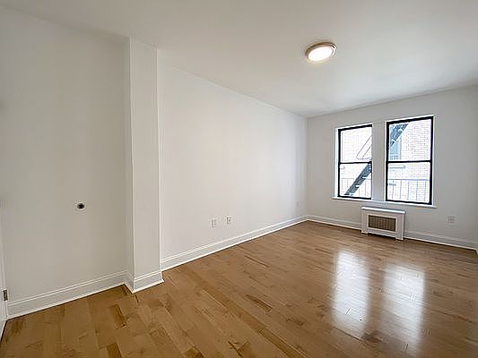 4th image of 385 Fort Washington Ave APT 55
