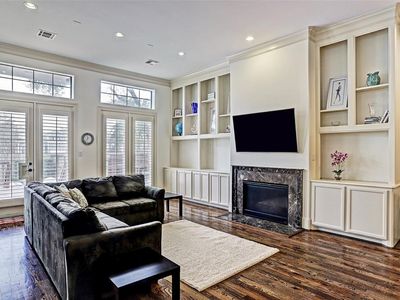 1207 W 22nd St, Houston, TX, 77008