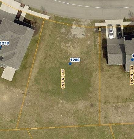 2nd image of 1280 Newbury Highland