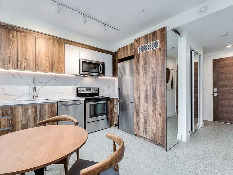 1170 Barclay St #301 — Photo 13