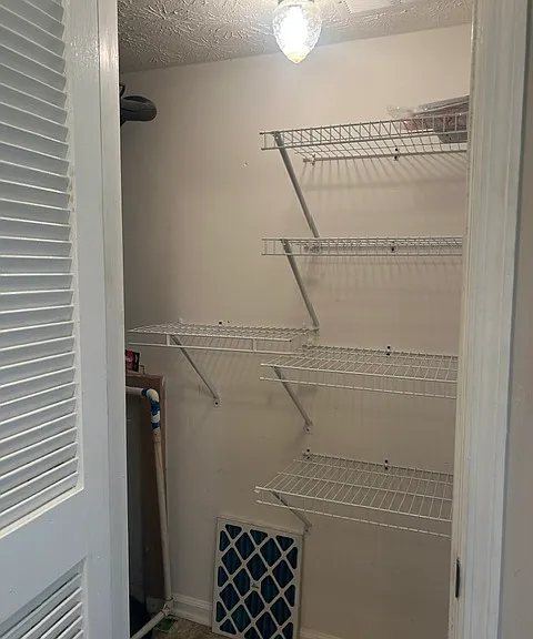 242 Thistle Ln — Photo 12