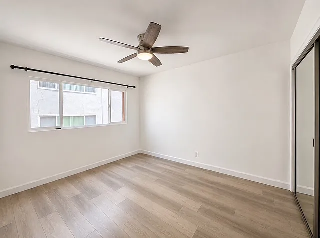 1841 Winona Blvd #1 — Photo 12
