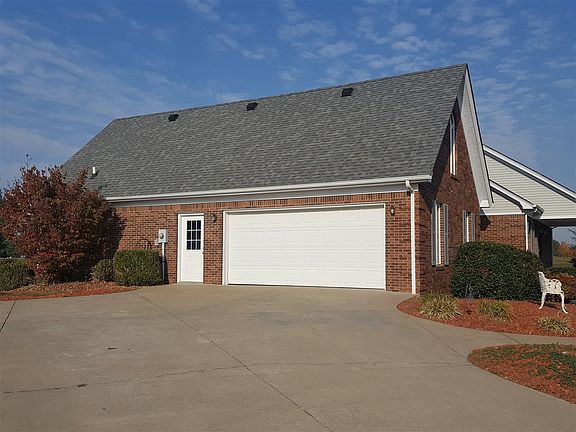 2nd image of 108 Fairway Dr