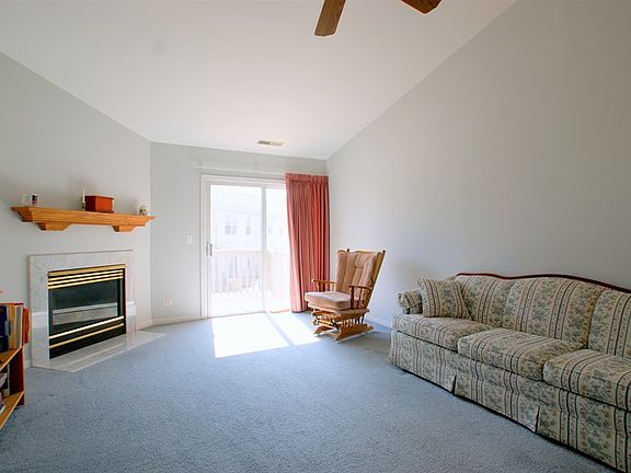 2nd image of 213 Dogwood Ct