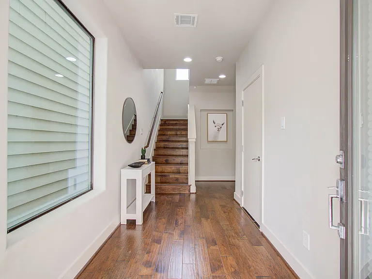 509 Gregg St — Photo 6