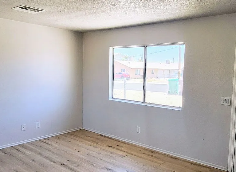 6474 Camarilla Ave #A — Photo 1