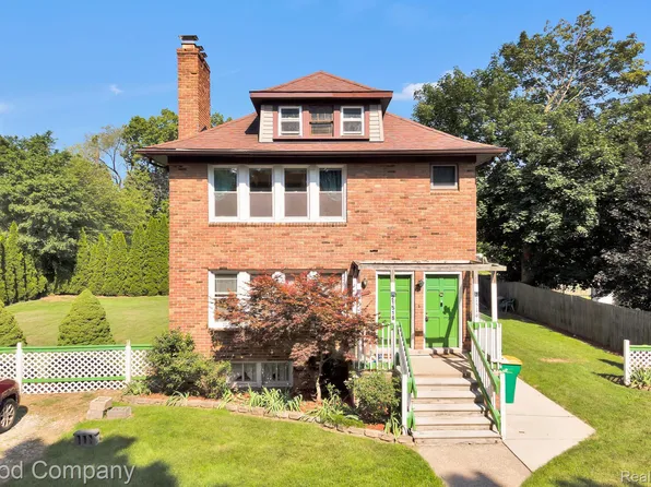 21516 Oxford Ave, Farmington Hills, MI 48336