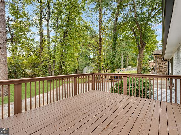 5th image of 1606 King Rd