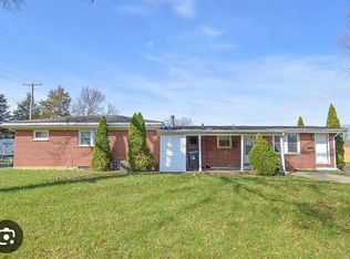 1806 Laurette Ln, Belleville, IL 62226