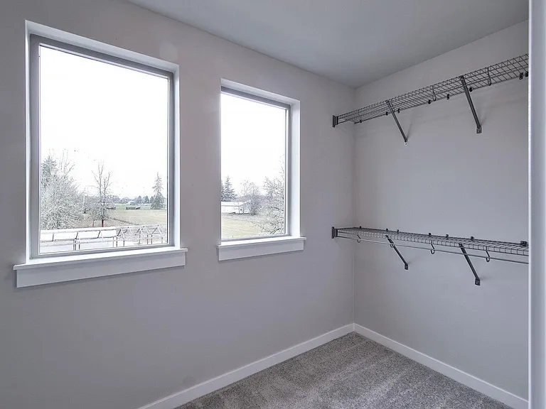 5443 SE Logan Ln — Photo 15