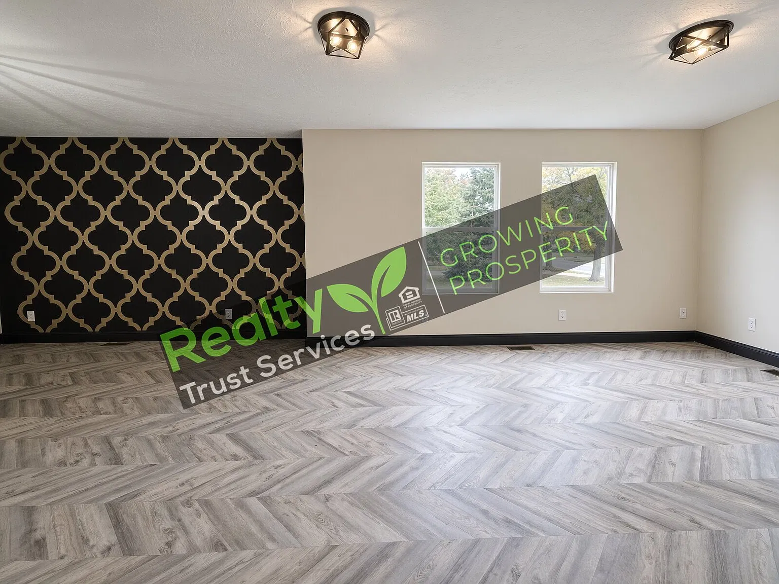 1310 North Leavitt Road Lorain OH 44052 - 1310 North Leavitt Road — Photo 2