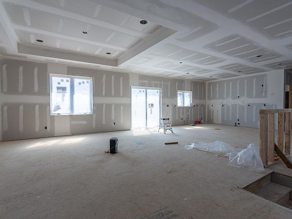 3rd image of 14368 Keegan Ct